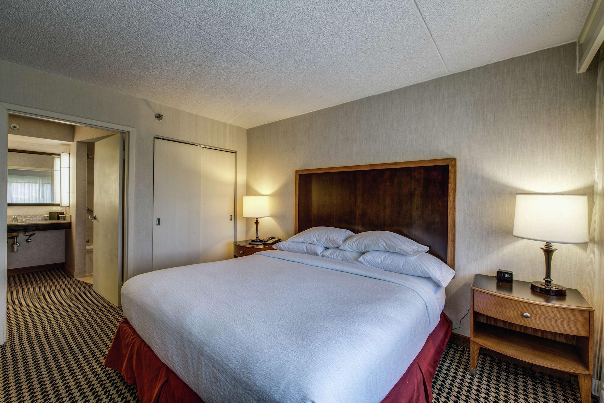 Embassy By Hilton Detroit Metro Airport Hotel