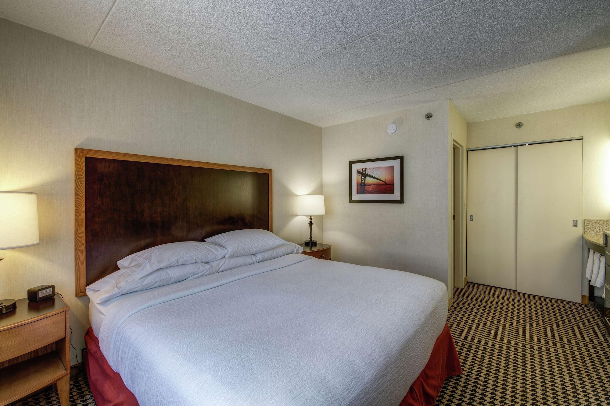 Embassy By Hilton Detroit Metro Airport Hotel