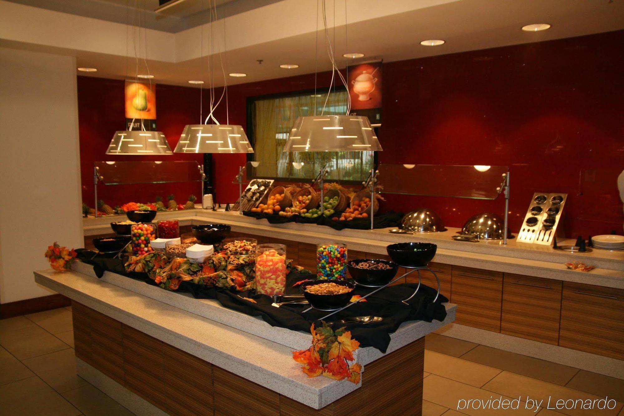 Embassy By Hilton Detroit Metro Airport Hotel
