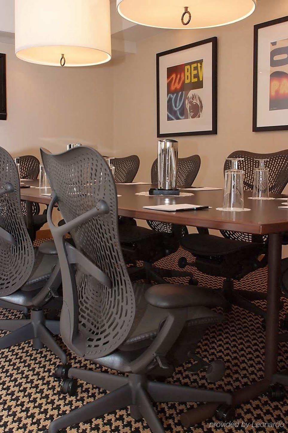 Embassy By Hilton Detroit Metro Airport Hotel